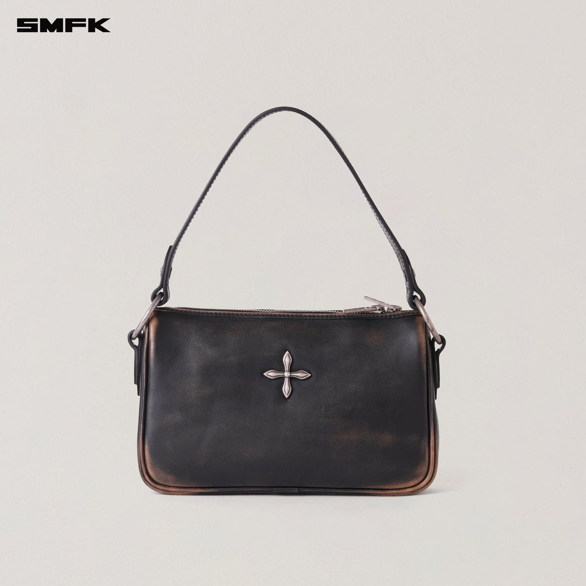 COMPASS BADGE  HANDCRAFT PATINA LEATHER SHOULDER/MEDIUM WILD BLACK PATINA