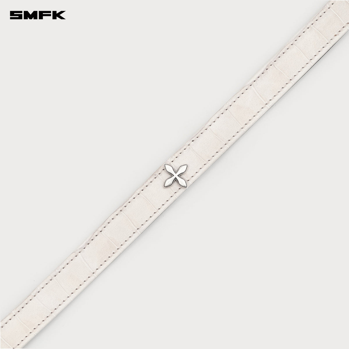 COMPASS Classic Turtleneck Choker White Crocodile