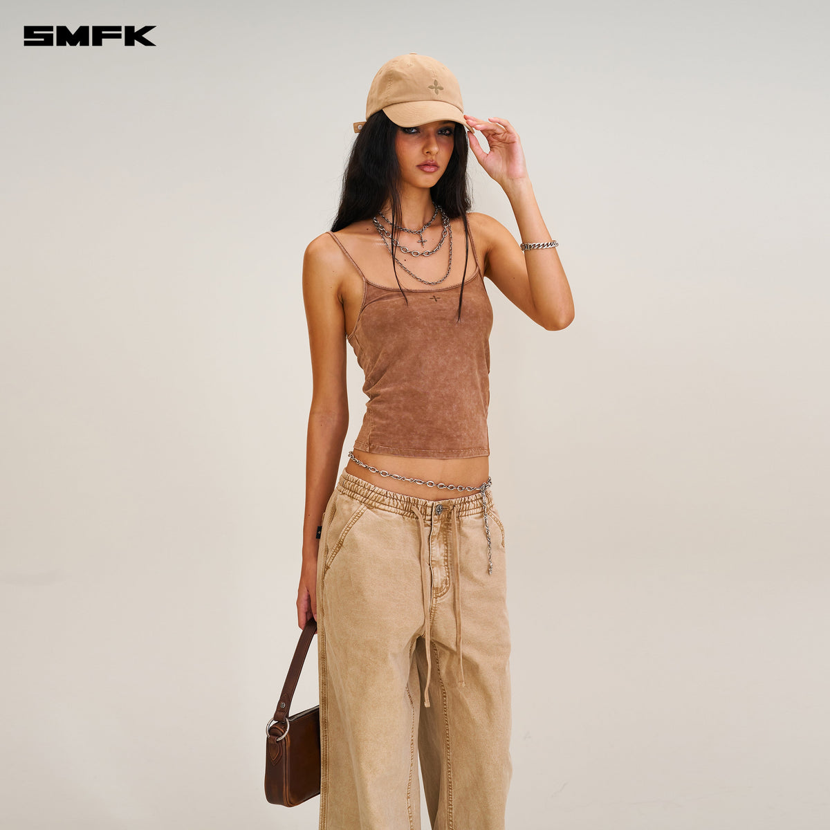 COMPASS BADGE CARGO CAP SAND