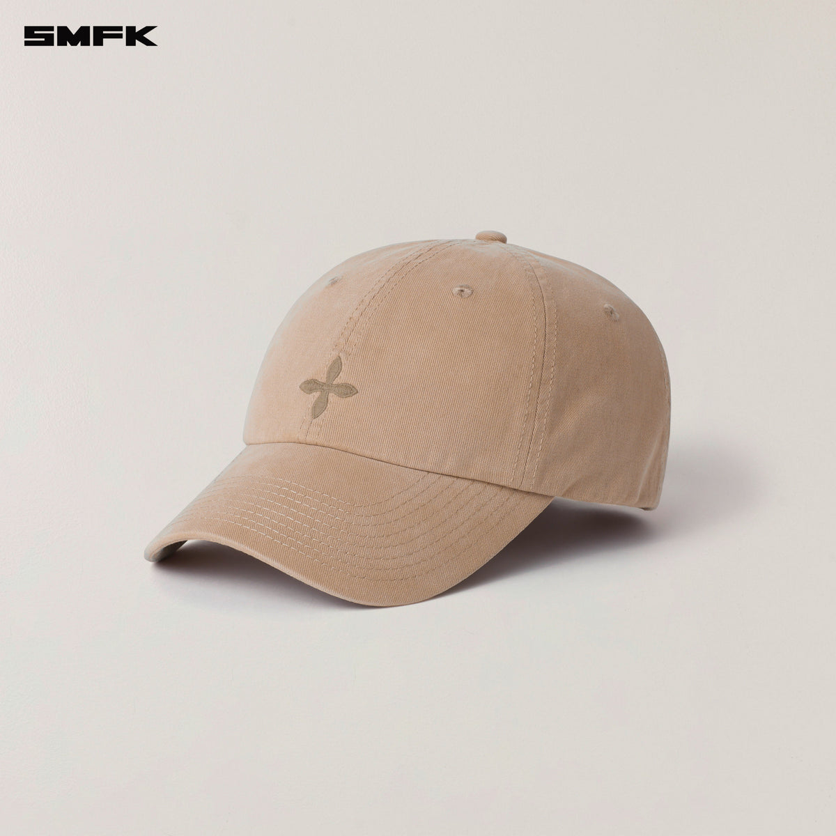 COMPASS BADGE CARGO CAP SAND